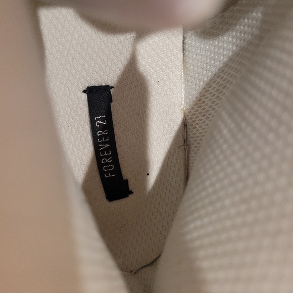 Forever 21 White High-top Women's Sneakers Shoes size 7.5 NWT - Picture 5 of 5